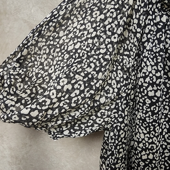 Kori Women's Black and White Print Boho Style Top Size M - Picture 5 of 7